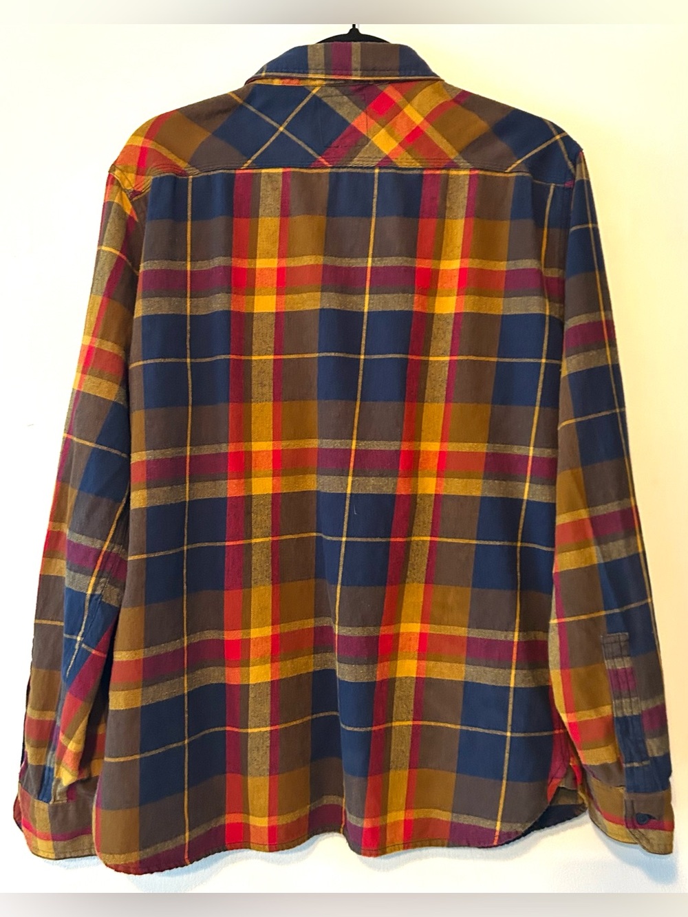 Levi’s button down - Picture 3 of 5